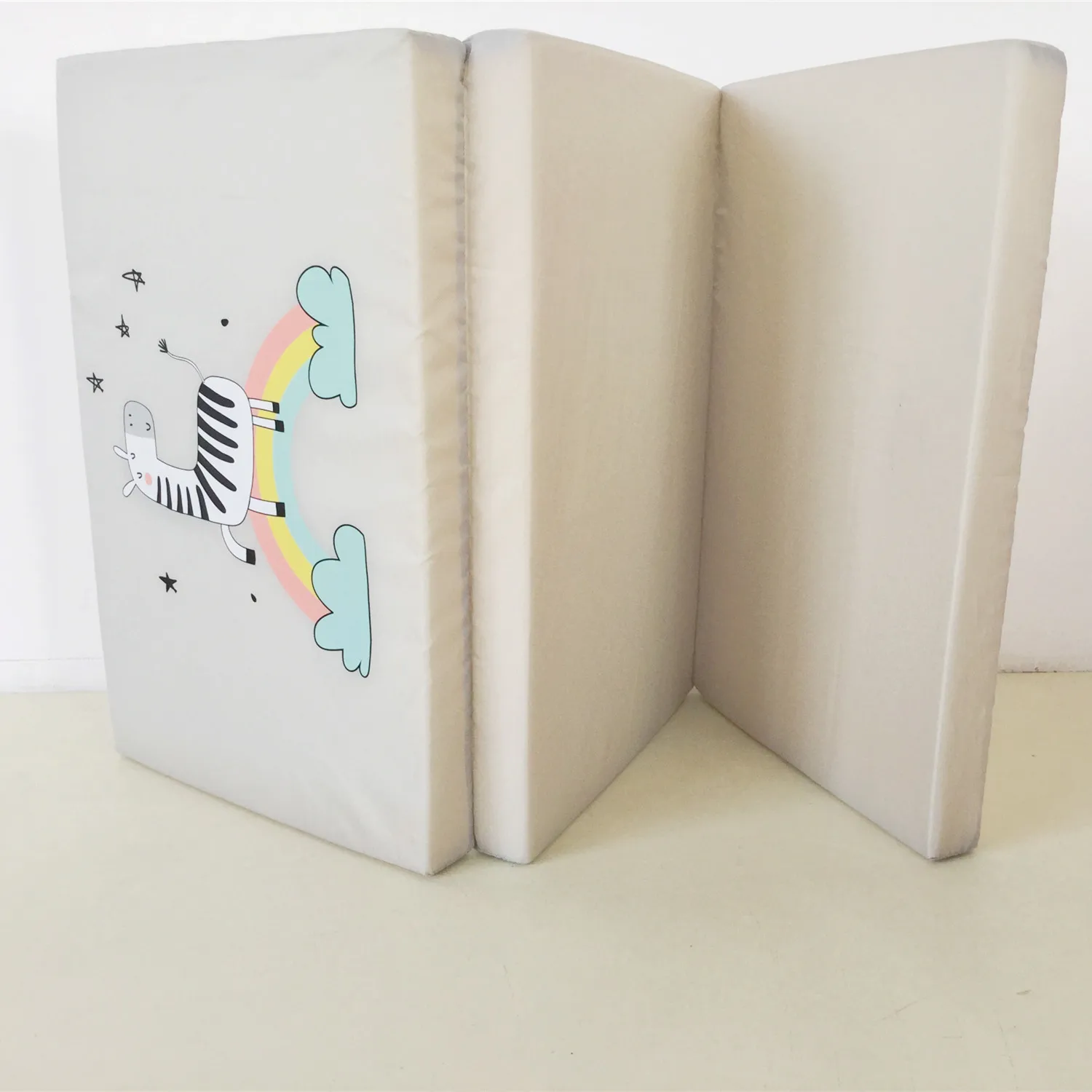 Custom Logo Cartoon Pattern Comfortable moistureproof foldable comfortable baby mattress for playpen