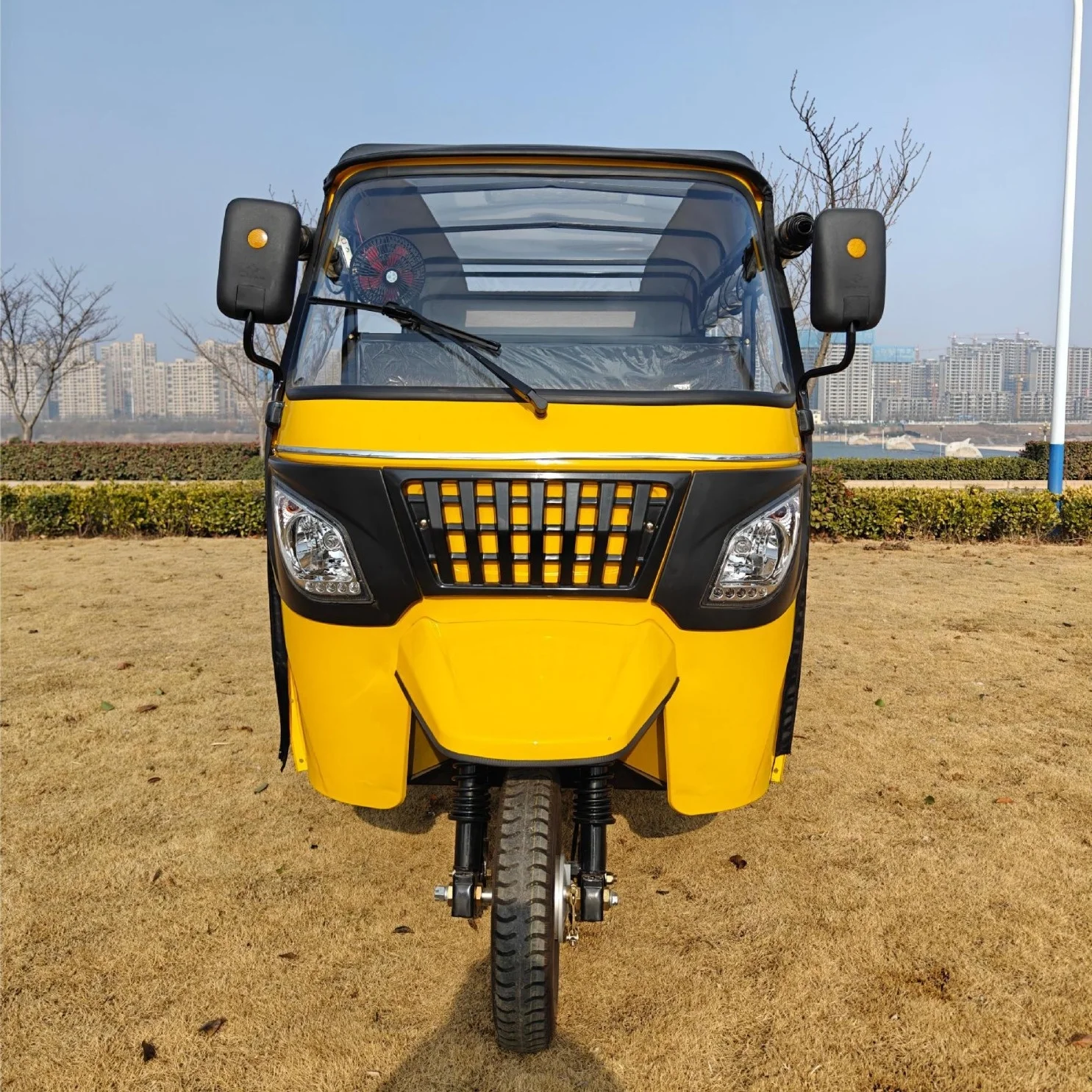 200CC Китай заводская цена моторизованный bajaj tuk дешевые бензиновые авто рикша для продажи