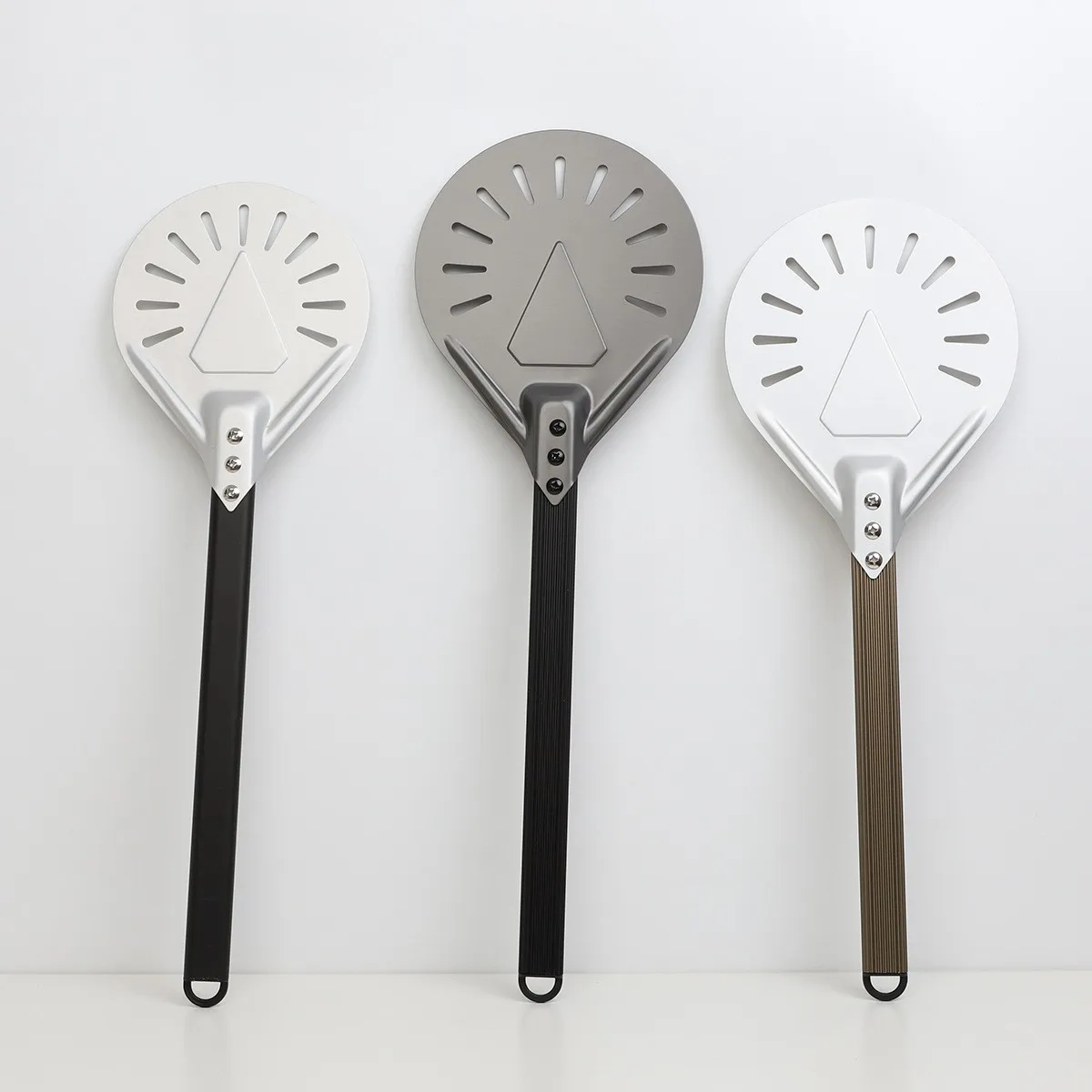 Professional 7/8/9 Inch Pizza Peel Aluminium Alloy Perforated Turning Peel Pizza Oven Shovel