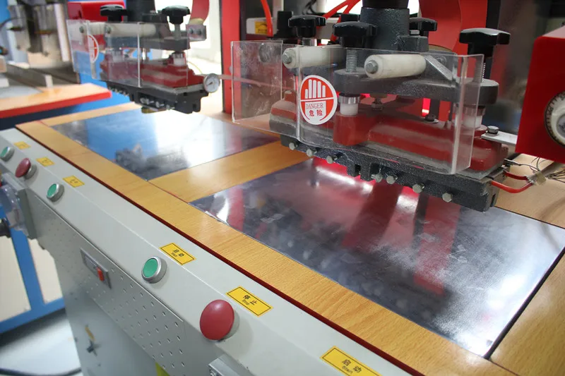 Hydraulic Oil Pressure High Frequency Embossing Machine for Shoe Upper LOGO