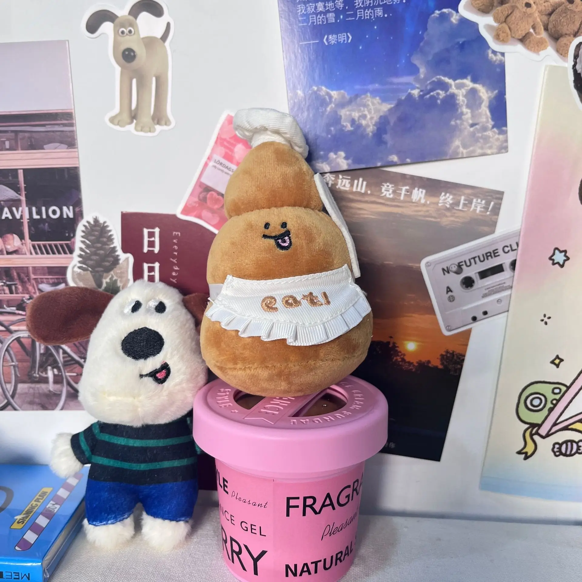2024 New Arrival Plush Poop Chef Hanger Apron Chef Keychain Funny Stuffed Toy Key Chain Bag Backpack Charm Car Key Ring