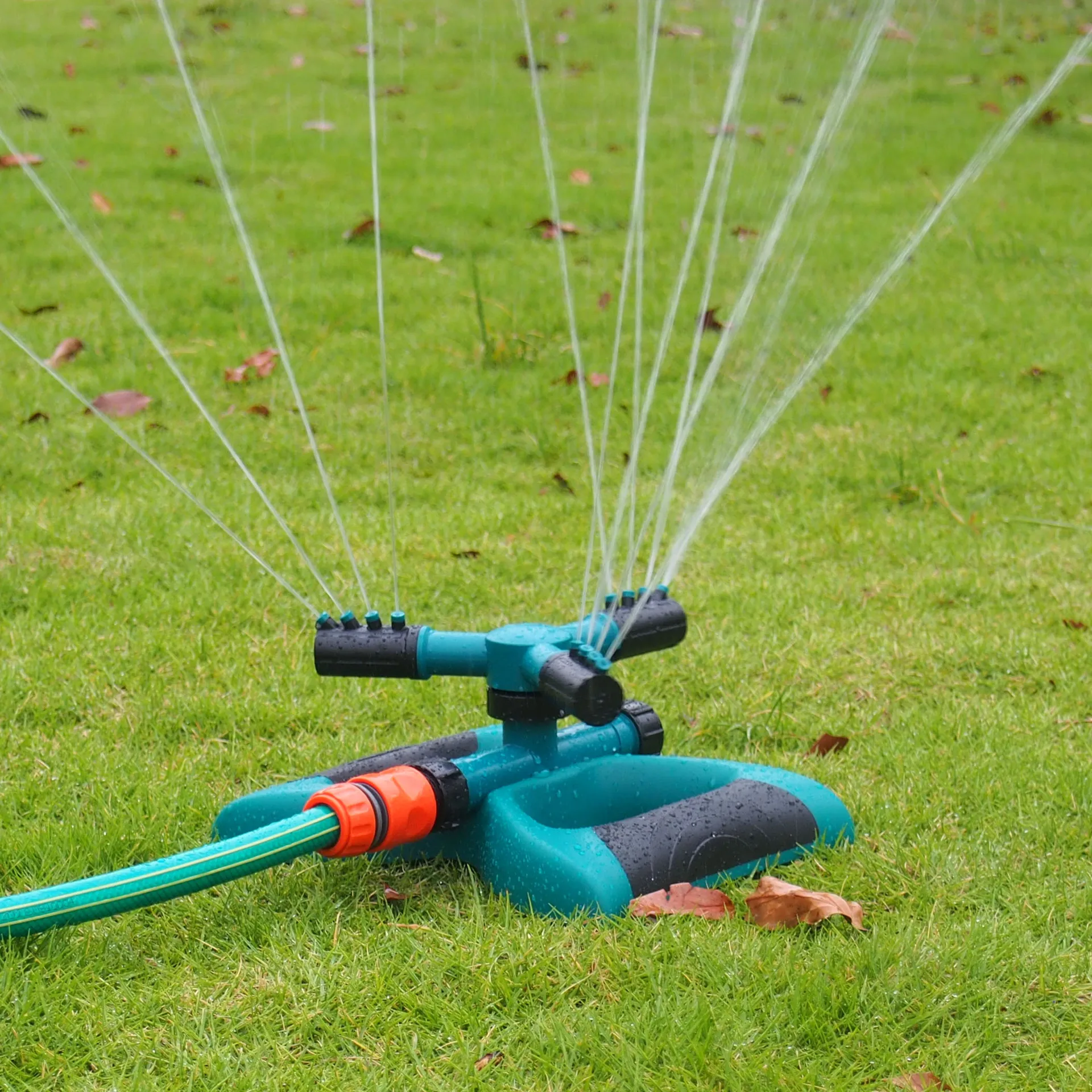 Hot 3 Arms Lawn Sprinkler 360 Degree Rotating Weighted Gardening Sprinkler