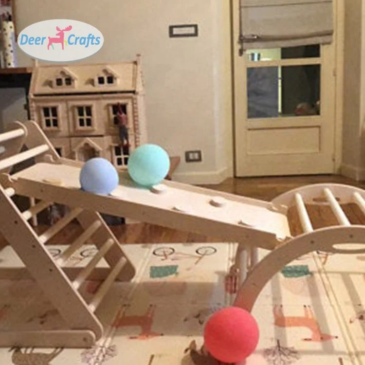 Factory wholesale safety wooden climbing triangle for toddlers DK08328