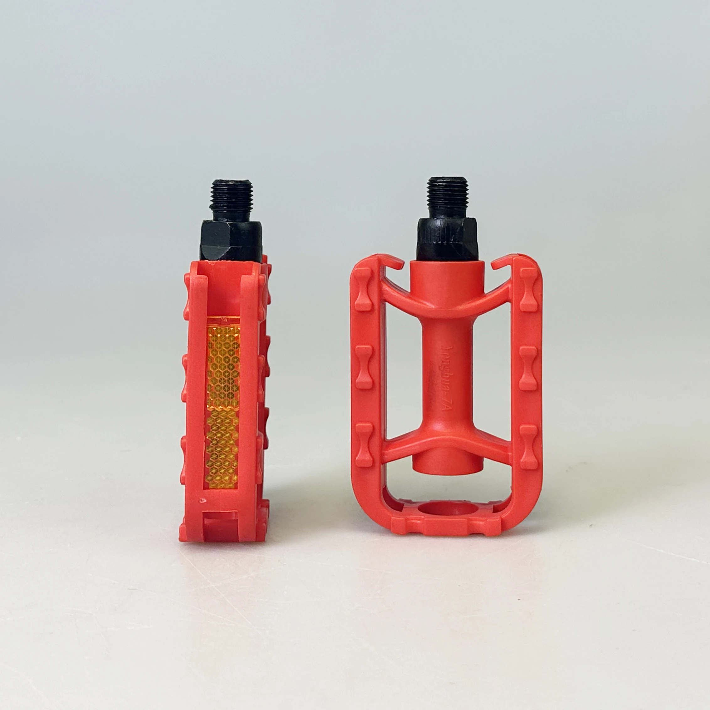 Colorful PP Children Bike Pedals Ball Bearing For Kids Anti-Slip Bike Parts Customize Color