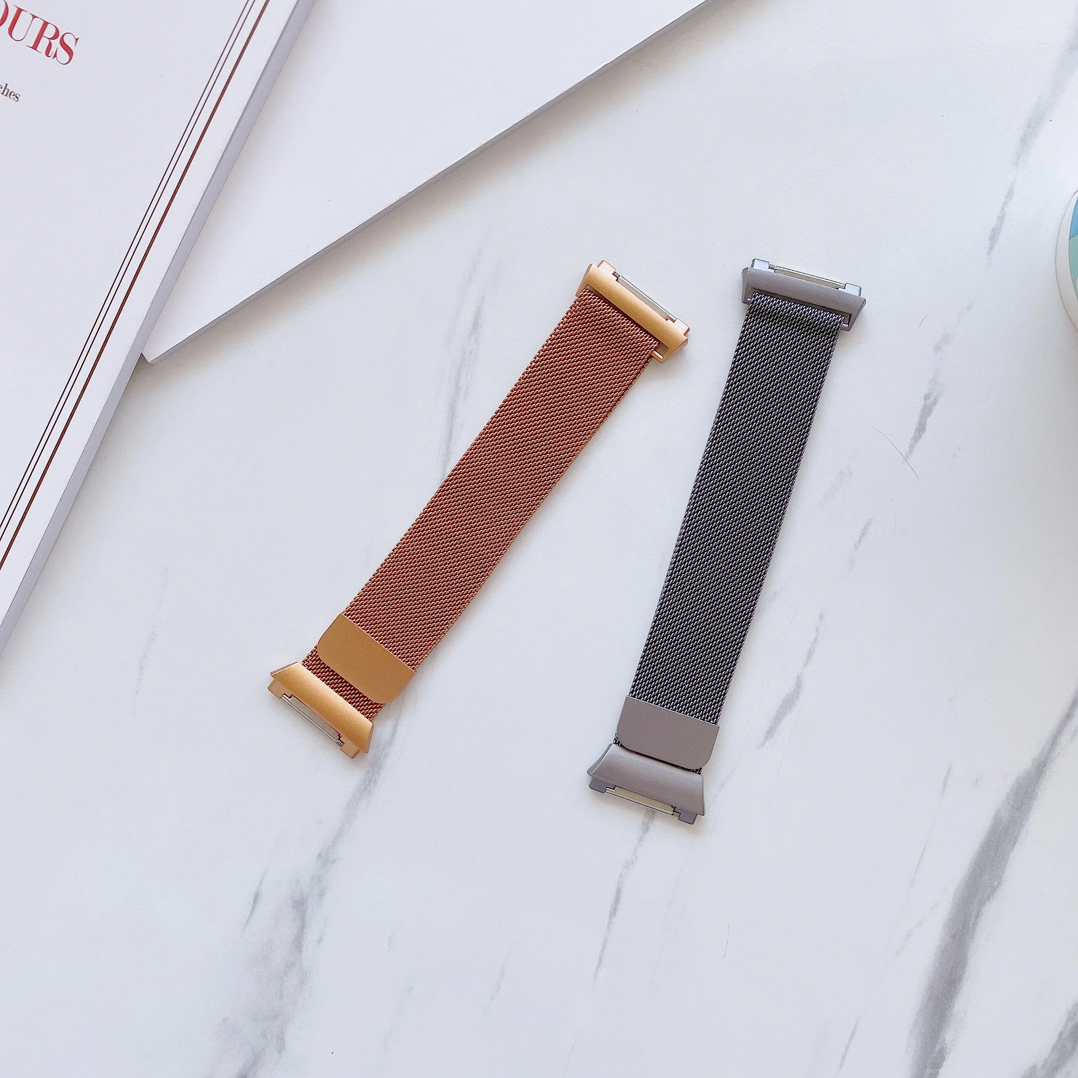 New Milanese Loop Stainless Steel Watch Mesh Band for Fit bit Ionic, Milanese Magnetic Strap for Fi tbit Watch Band