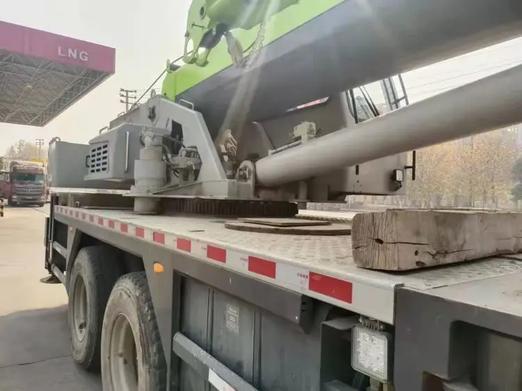 2020  Used all terrain crane  Zoomlion Truck  Crane  25 Tons with Telescopic Boom r for Sale