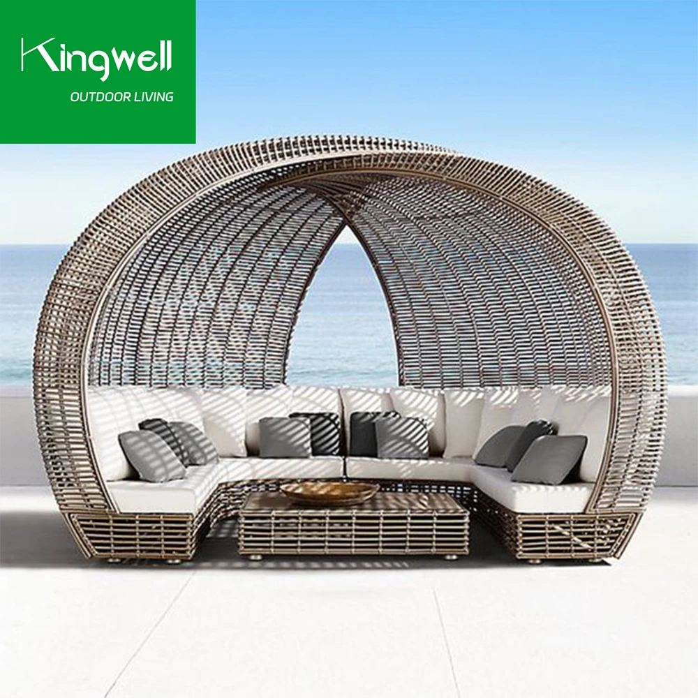 Роскошный шезлонг из ротанга