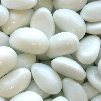 Vietnam natural snow white pebbles white landscaping rock at cheap price for garden outdoor Gravel Pebble Stone
