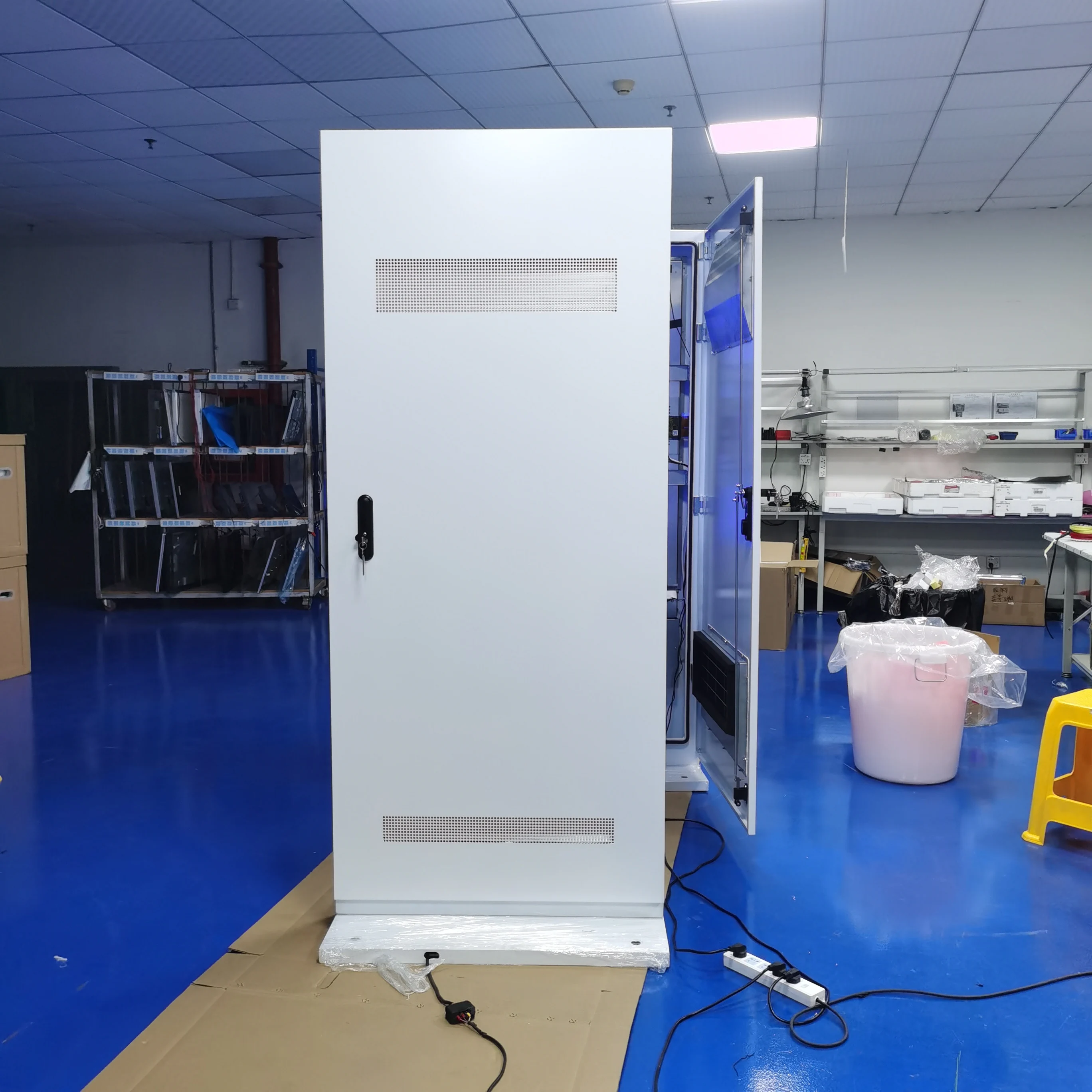 65 Inch Touch Screen LCD Menu Boards Advertising Totem Kiosk CMS Software Outdoor Waterproof LCD Digital Signage and Displays