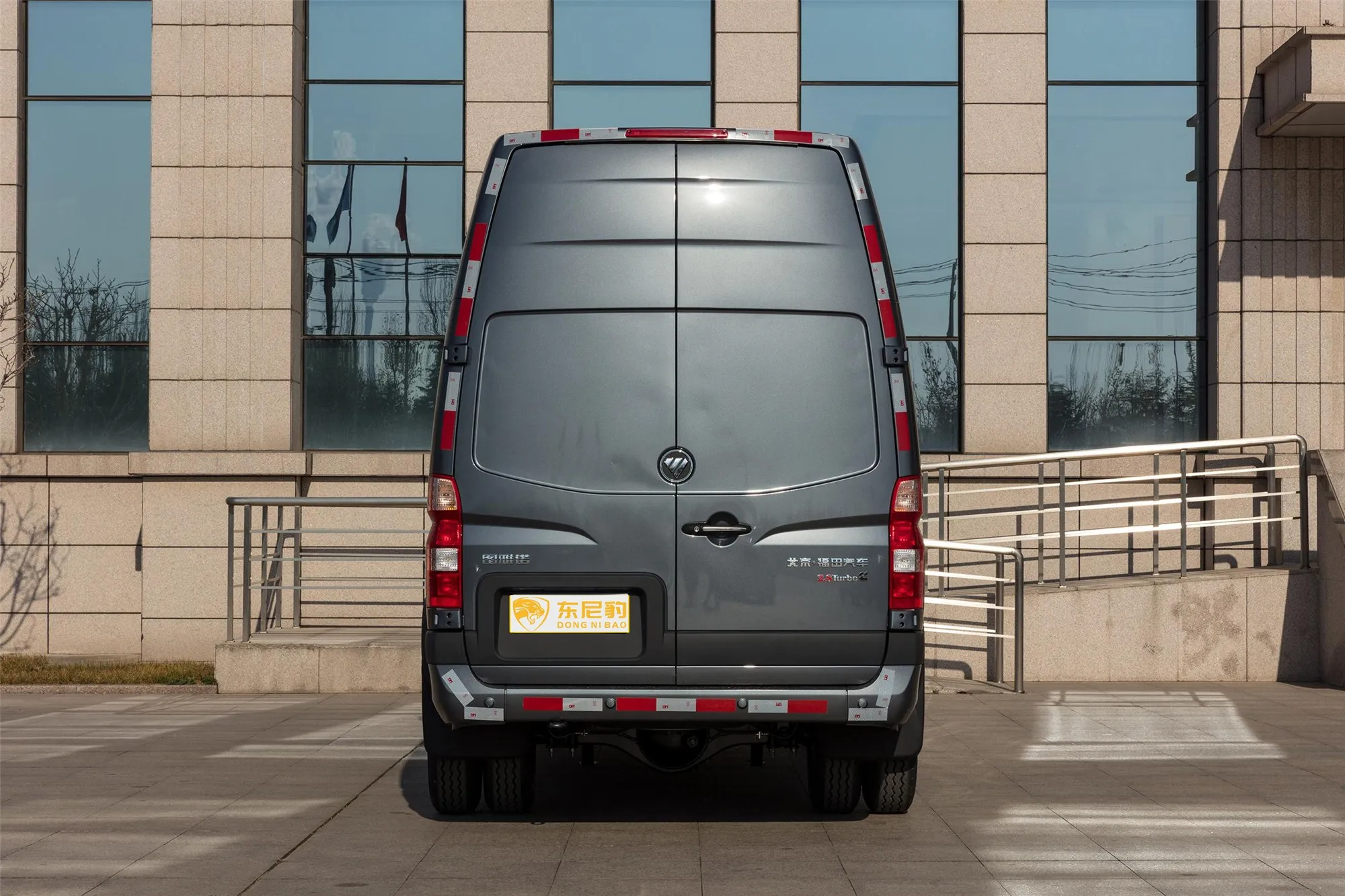 2024 Foton Tuyano 4X4 VAN 5-дверный 3-местный MPV горячий мини-автобус топливные автомобили с механической коробкой передач Новый грузовик от
