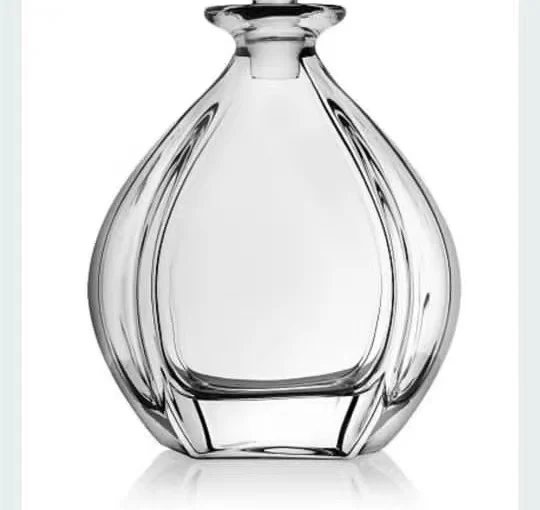 Empty  vodka whisky bottle glass 750ml 500ml glass bottles,  butterfly bottle for liquor with cork