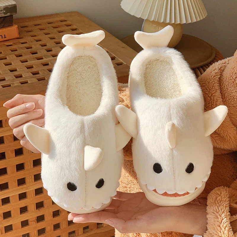 2022 New Arrivals Winter Shark Slides with Fur Plush Slippers Kids Ladies Women House Shoes Wholesale Europe