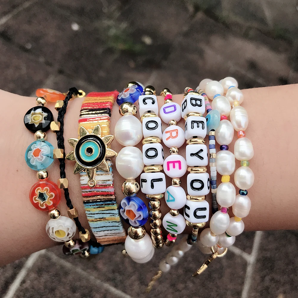 New Fashion Hotsale Adjustable 3mm Brass Beads Bracelet Handmade Resin Letter Seed Beads Bracelet For Women