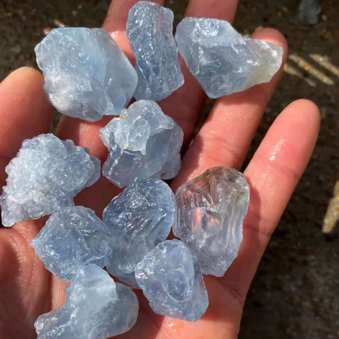 Factory Directly Selling  High Quality  Rough Crystals Raw Celestite Stone for Healing Stones