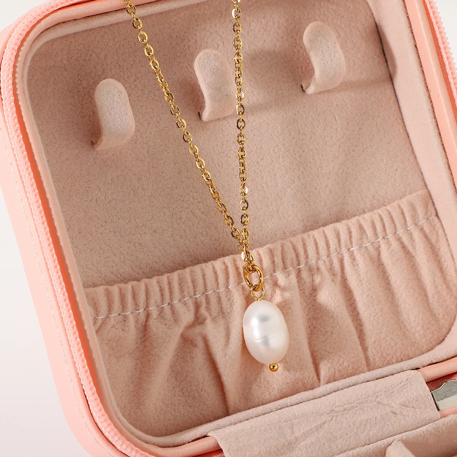 Fashion Freshwater Pearl Pendant Necklace Waterproof Stainless Steel Pearl Necklace 18K Gold Plated Collar Chain Women Jewelry