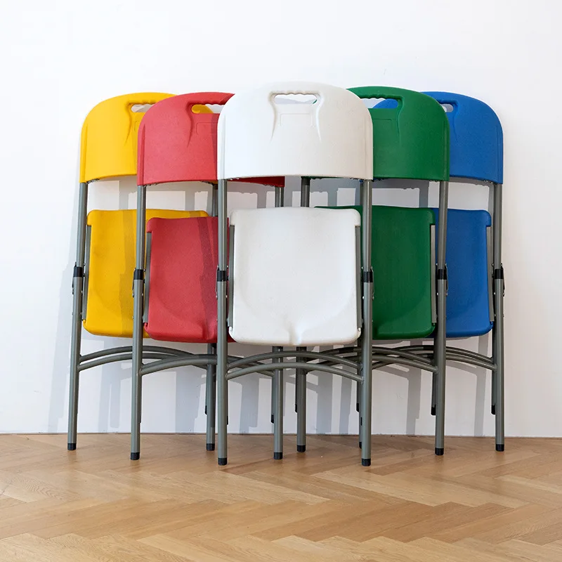 Wholesale Modern Portable Outdoor White Camping Plastic Folding Chair for Events Party