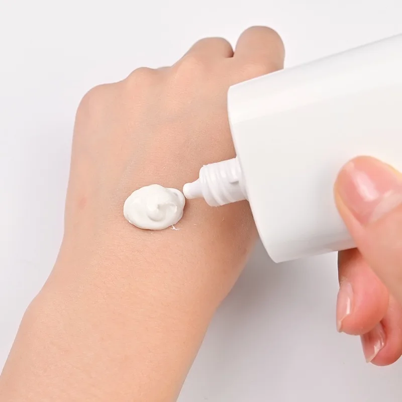 No white cast oem spf 50 face cream product makeup setting spray glow stick sunscreen