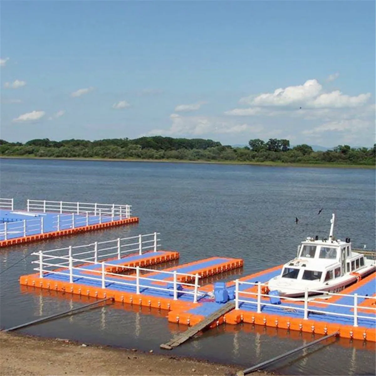 Marina Docks Modular Pontoons Durable Floating System Versatile Sectional floating dock System
