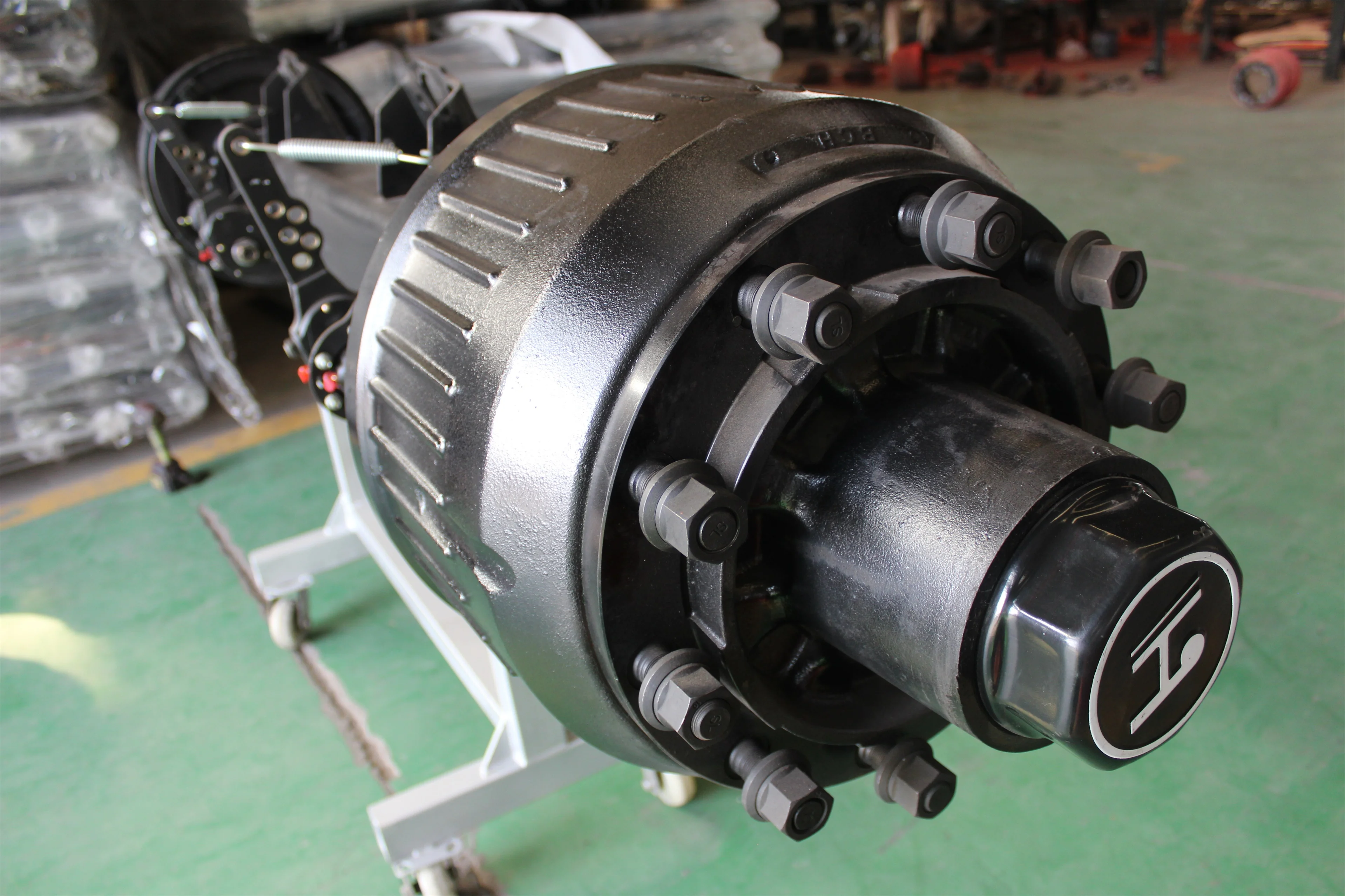 LUEN 2024 different model 10.5T 13T 14T 16T 20T  German Type Axle In Truck Trailer Semi Trailer Parts For Sale