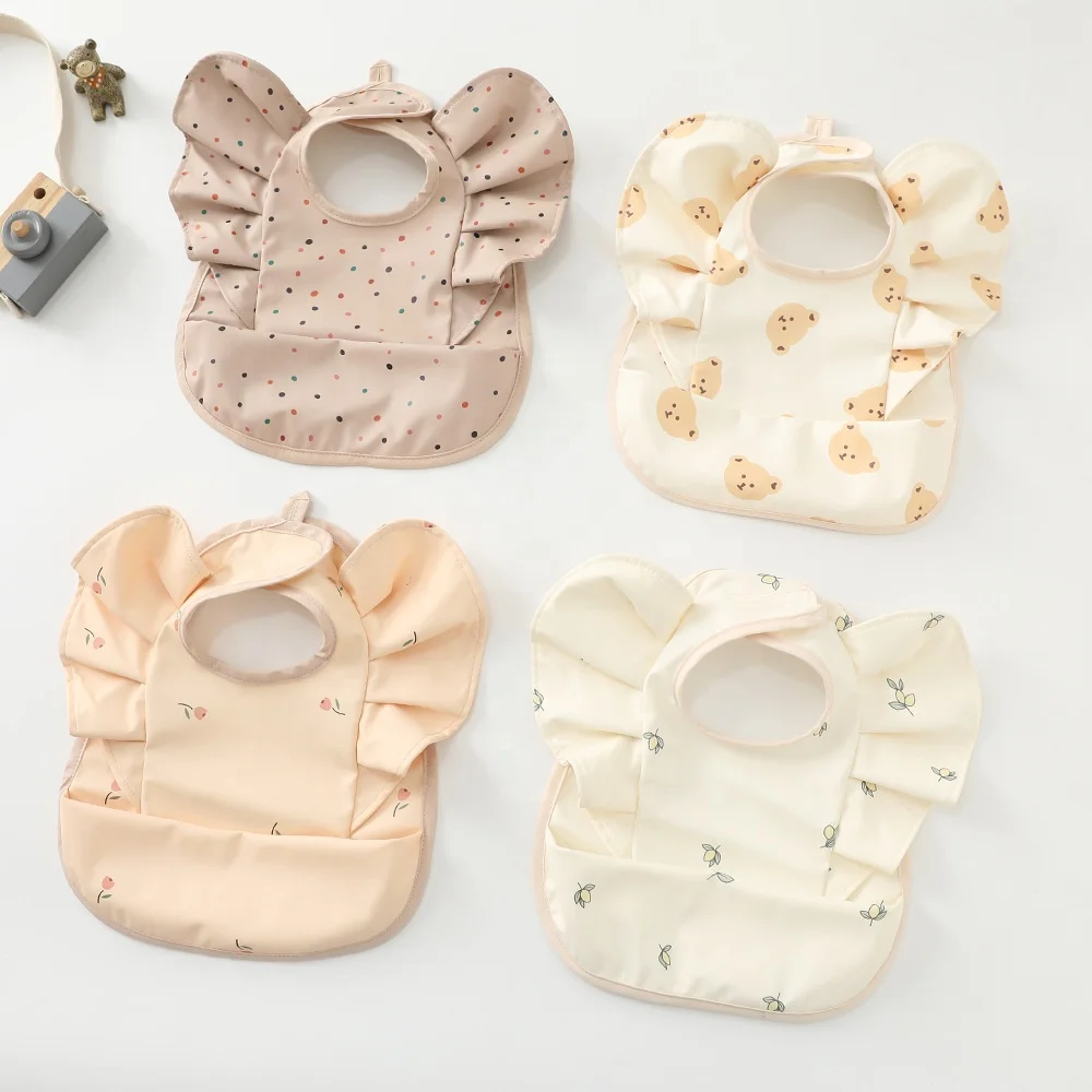 New design cute water proof girl baby feeder bibs dot angel wings ruffle baby girl bibs