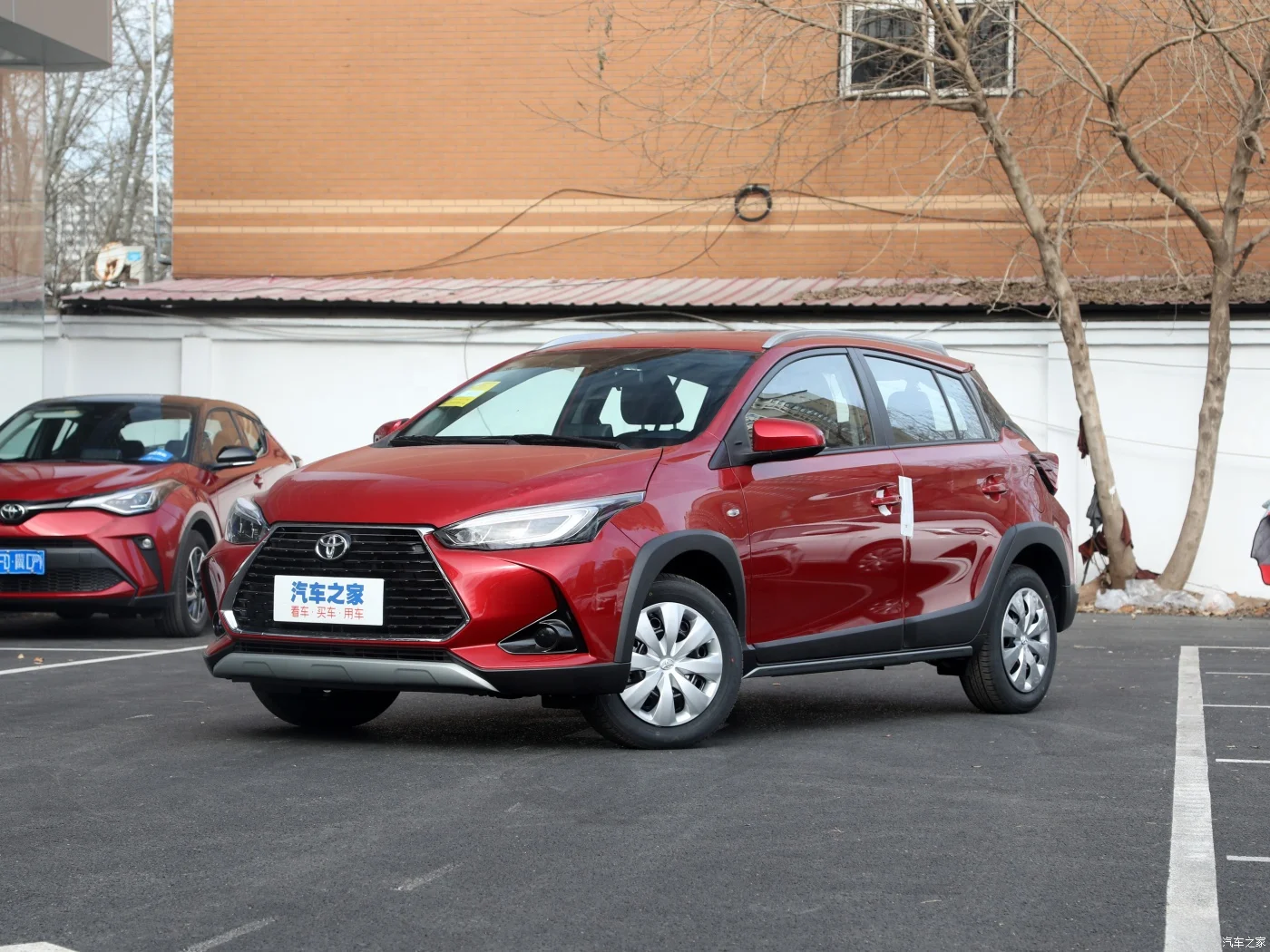 2024 cars used to-yota motor 1.5L gr yari s cross le L hatchback 2 hybrid suv sedan Gasoline used second car 2001-2024  China