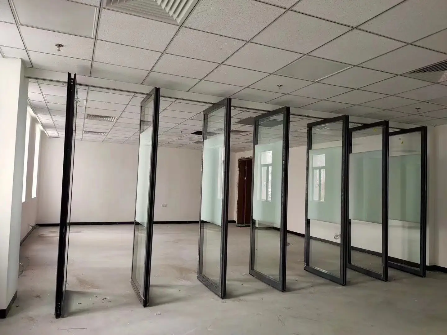 High Quality Cheap New Design  Movable  Partition Wall Panel Wooden Sliding Operable Office Partition Wall