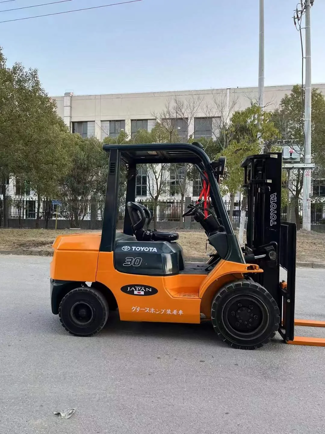 Used Japan forklift secondhand Multifunction excavator  toyota Japan forklift parts  for sale
