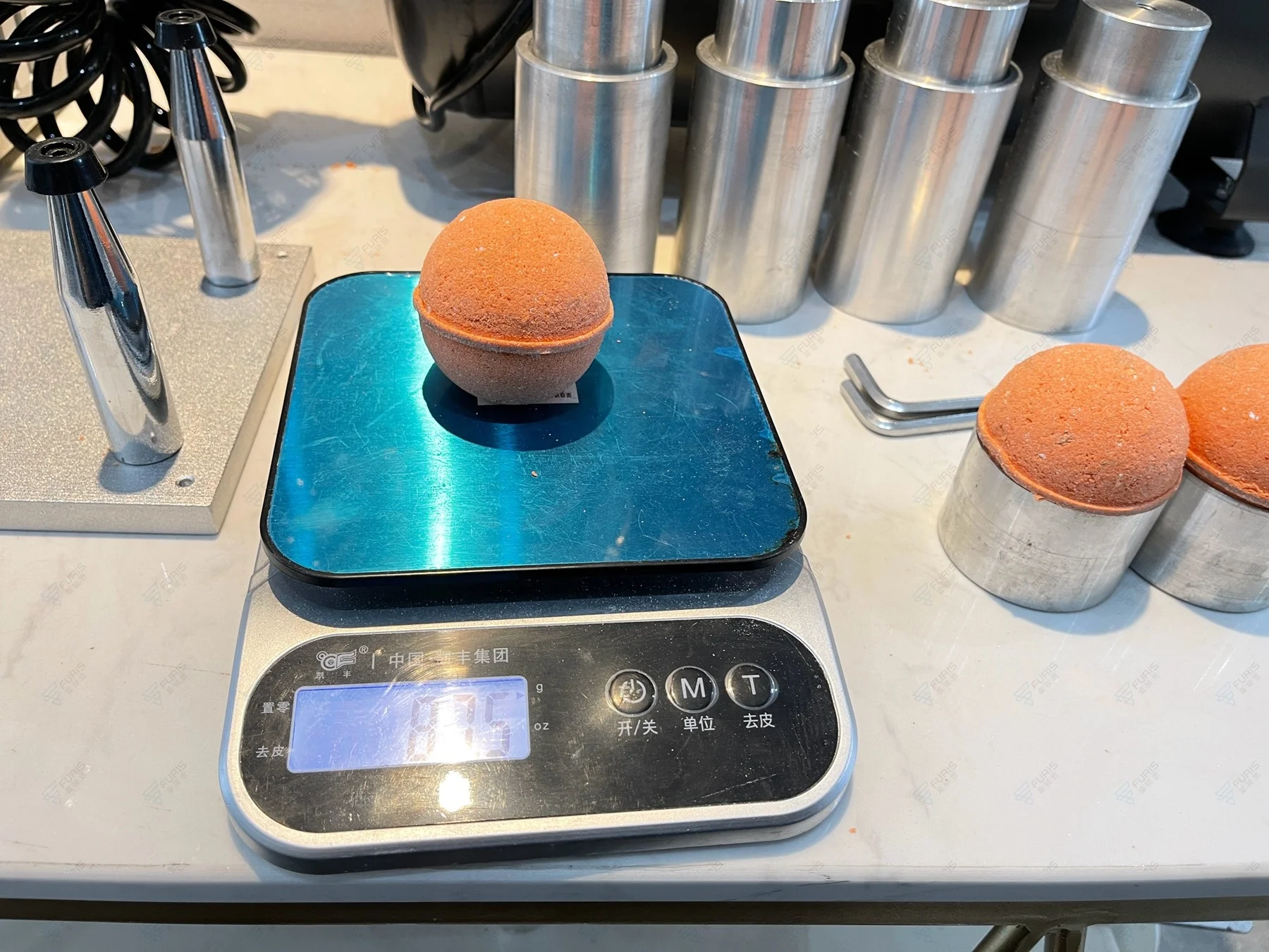 manual hand make small bath bomb press making machine make your own bath bomb press machine at home bath bombs rings  molds