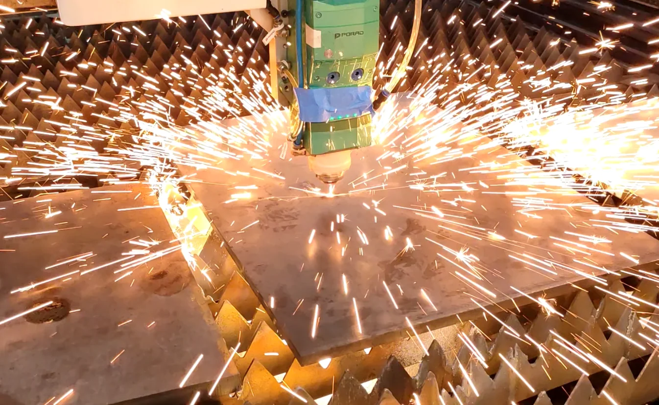 9% DISCOUNT Metal Stainless Steel Iron 1kw 2kw 3kw 4kw 6kw Fiber Laser Cutting Machine