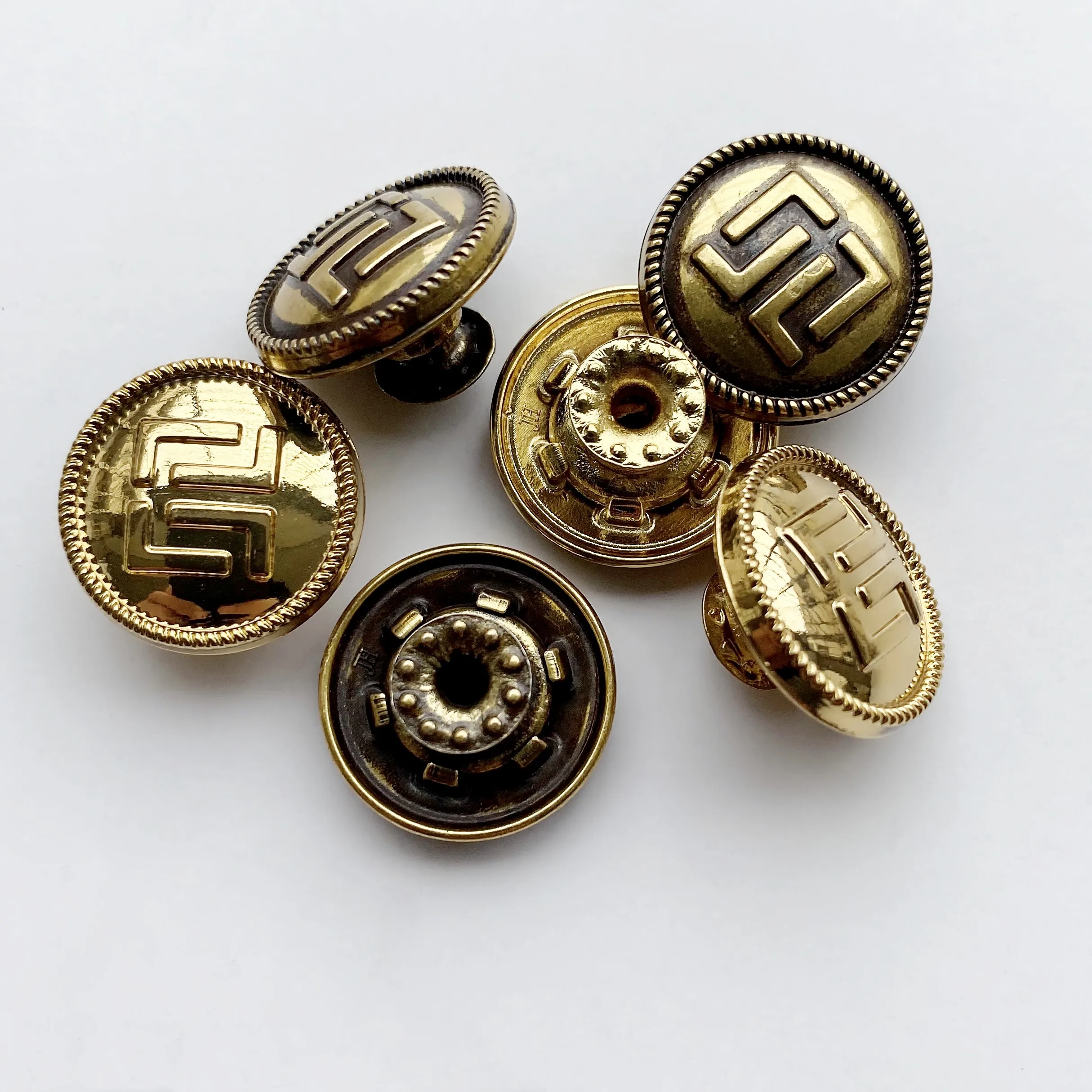 Custom  jeans buttons and rivets With Engraved Logo, Wholesale Brass Metal Button for Jacket and Pants