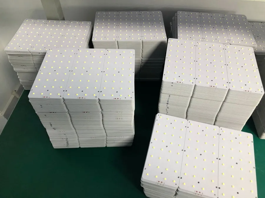 Professional Custom Aluminum LED PCB Board, AC220V 10W 20W 30W LED light PCBA Circuit Board Manufacturer