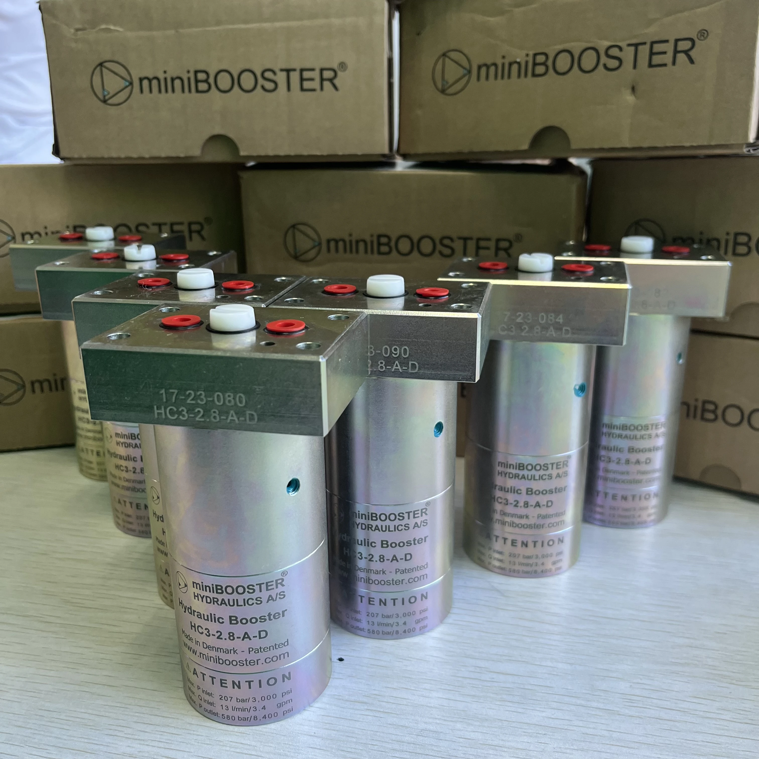 MINIBOOSTER  The HC2 HC3  is a version designed for use in NG6 (D03) stacking manifold systems