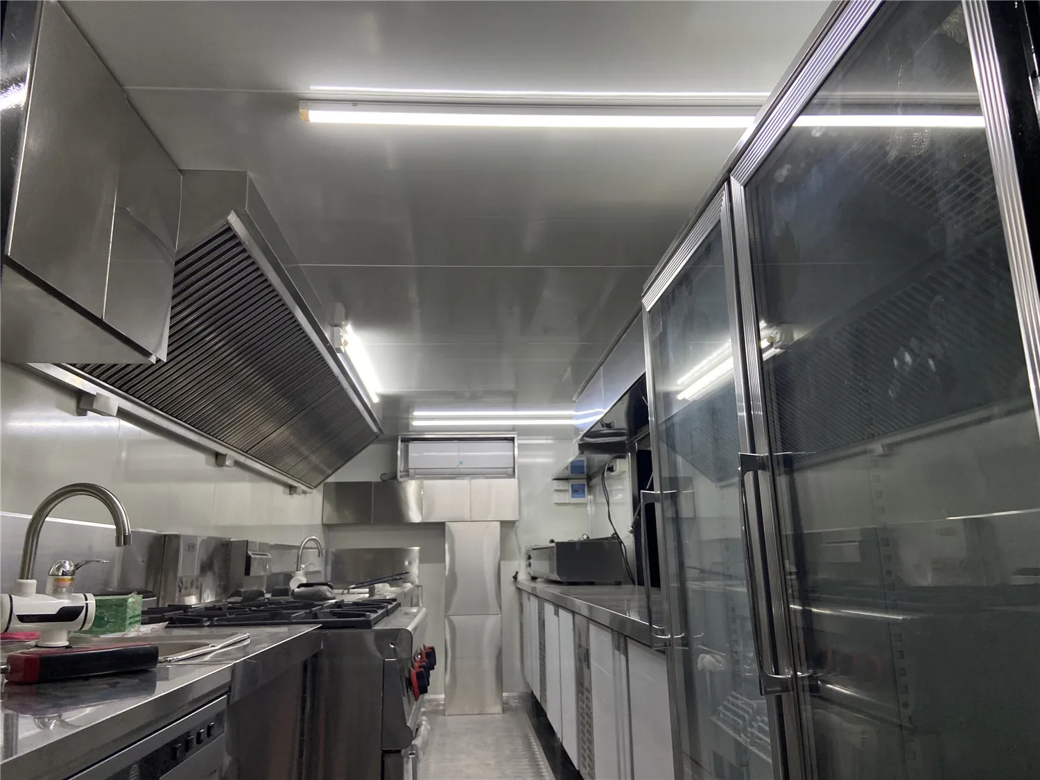 2025 ETO Cheapest Street Restaurant Food Cart Trailer With Customized Lightboard for Catering Big Truck Van