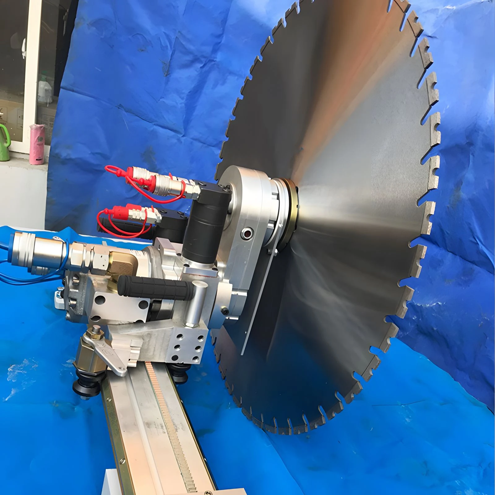Most Popular 600mm Horizontal Circular Saw High Frequency Wall Saw