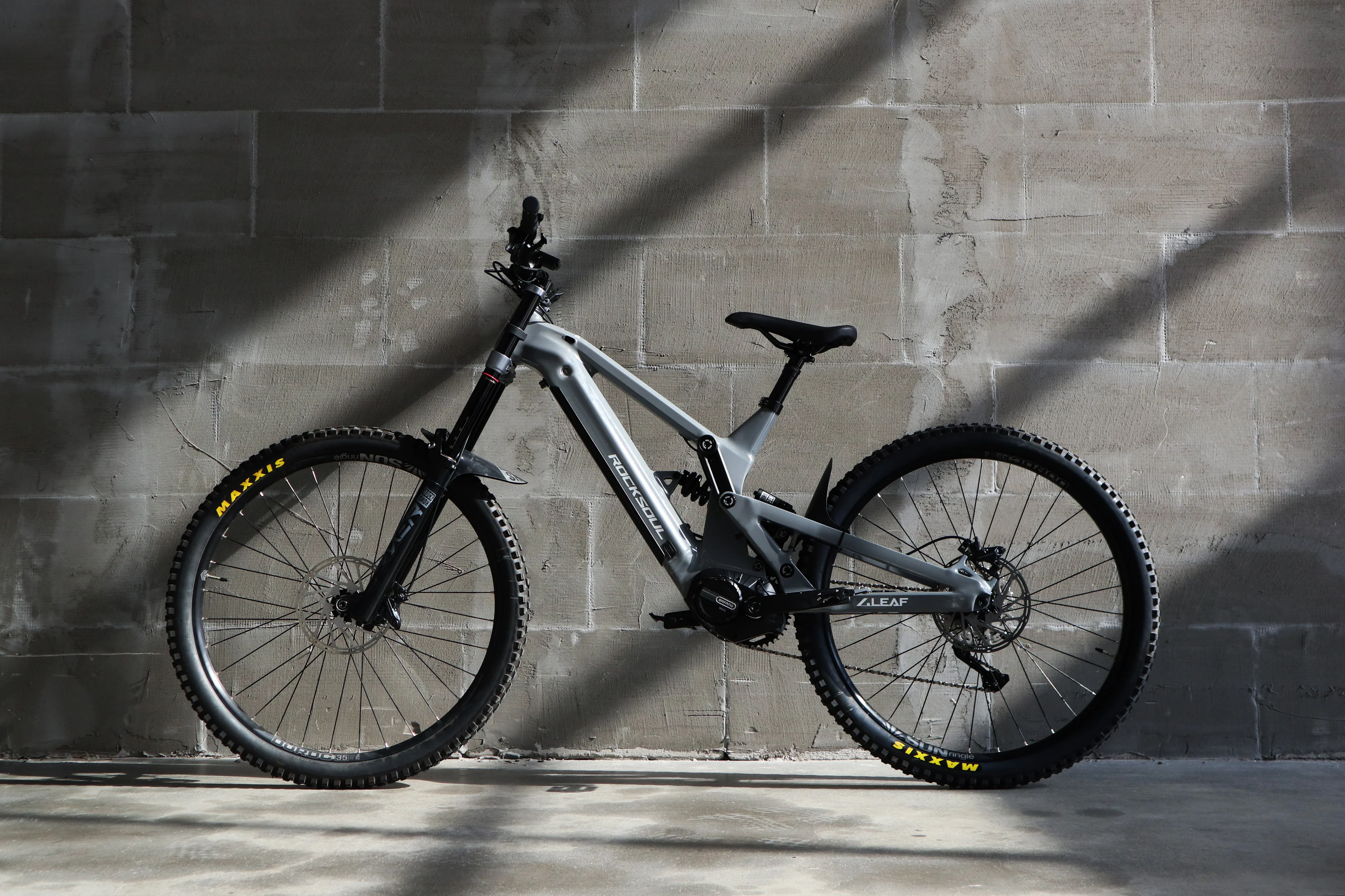 Base Version Aluminum Alloy Downhill Mountain Bike VPP Downhill Ebike Off Road MTB Full Suspension Rockshox Electric Bike
