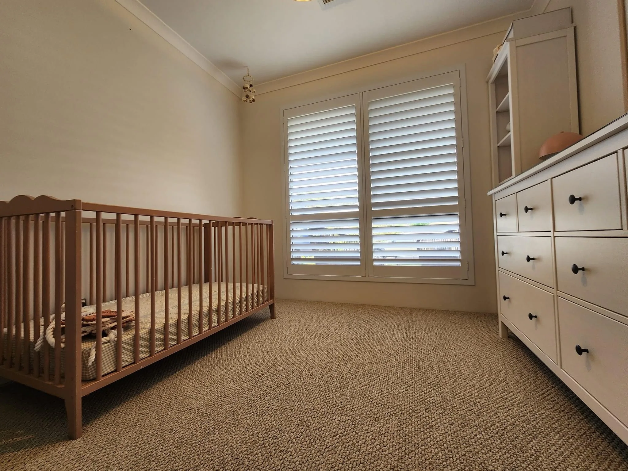 Luxury Style Bathroom Bedroom  White Color  PVC Plantation Shutters High Grade PVC Material Window Shutters