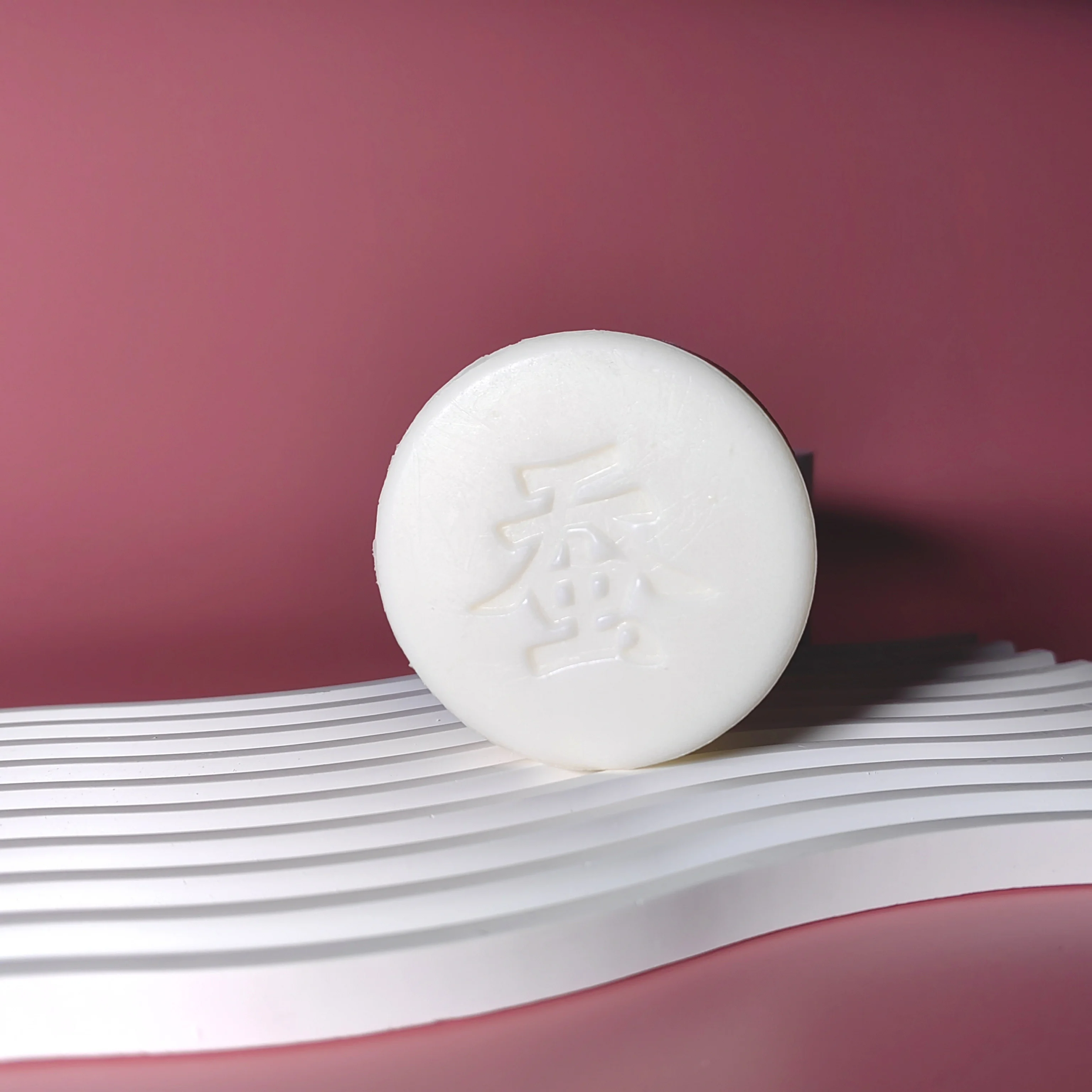 Remove Acne Deep Cleansing Anti Mite Natural Soap Organic Whitening Cocoon Face Soap Sea Salt Essential Oil Goat Milk Silk Soap