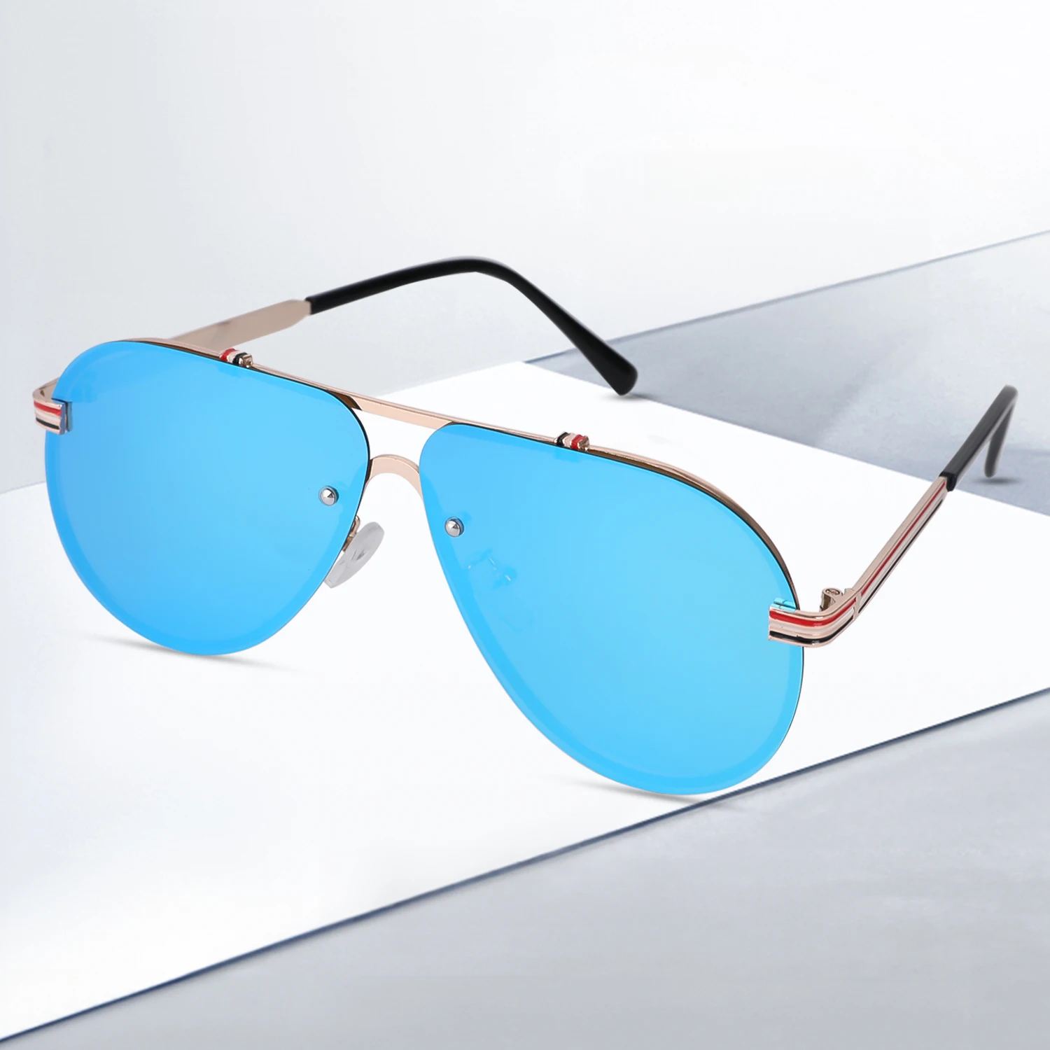 2024 New sunglasses street photo mirror polarizing mirror Men and women pilot sunglasses color film wholesale 8461