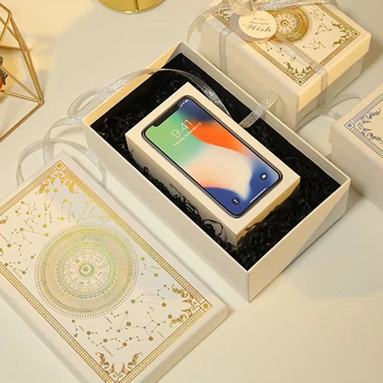 custom magnetic packaging Luxury white Folding Closure Large Size Clothes Clothing Paper Gift boxes For Present