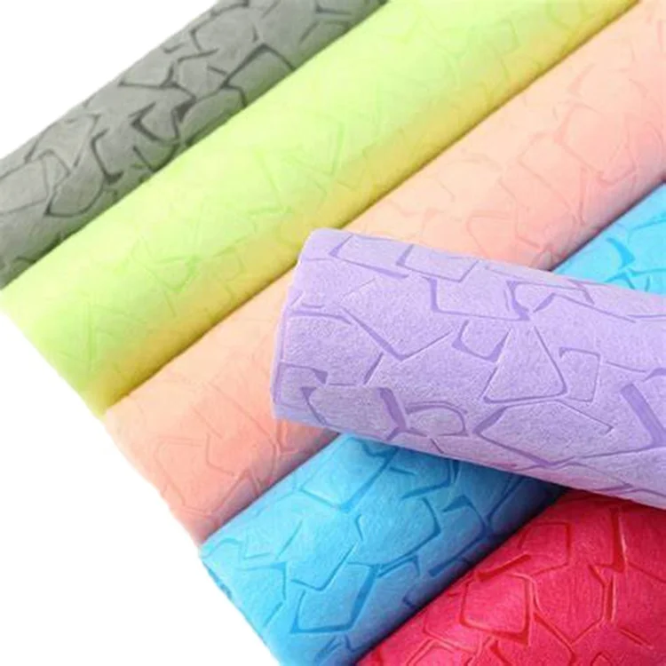 Embossed nonwoven pp spunbond embossed non woven gift packing fabric for bouquet