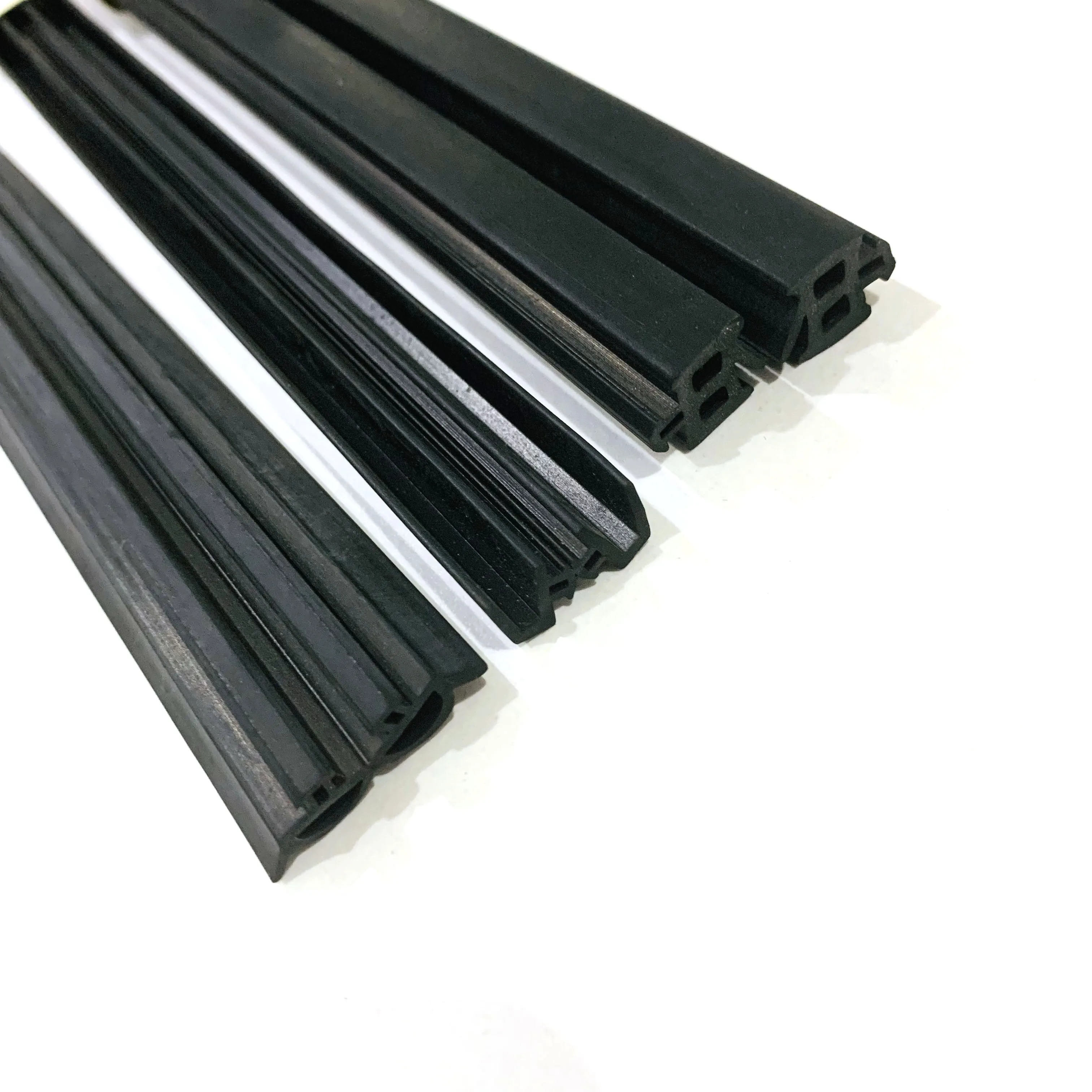 High-quality door bottom cleaning sealing strip Cold storage door rubber sealing strip Window rubber sealing strip