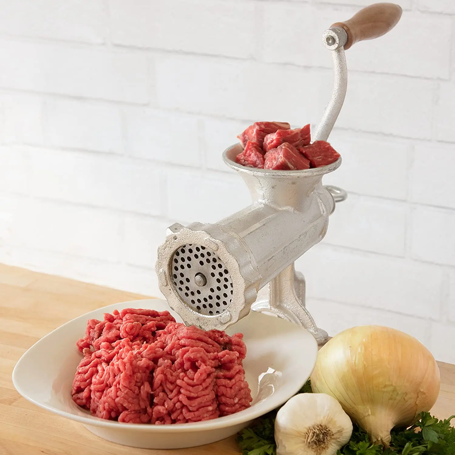 manual meat grinder