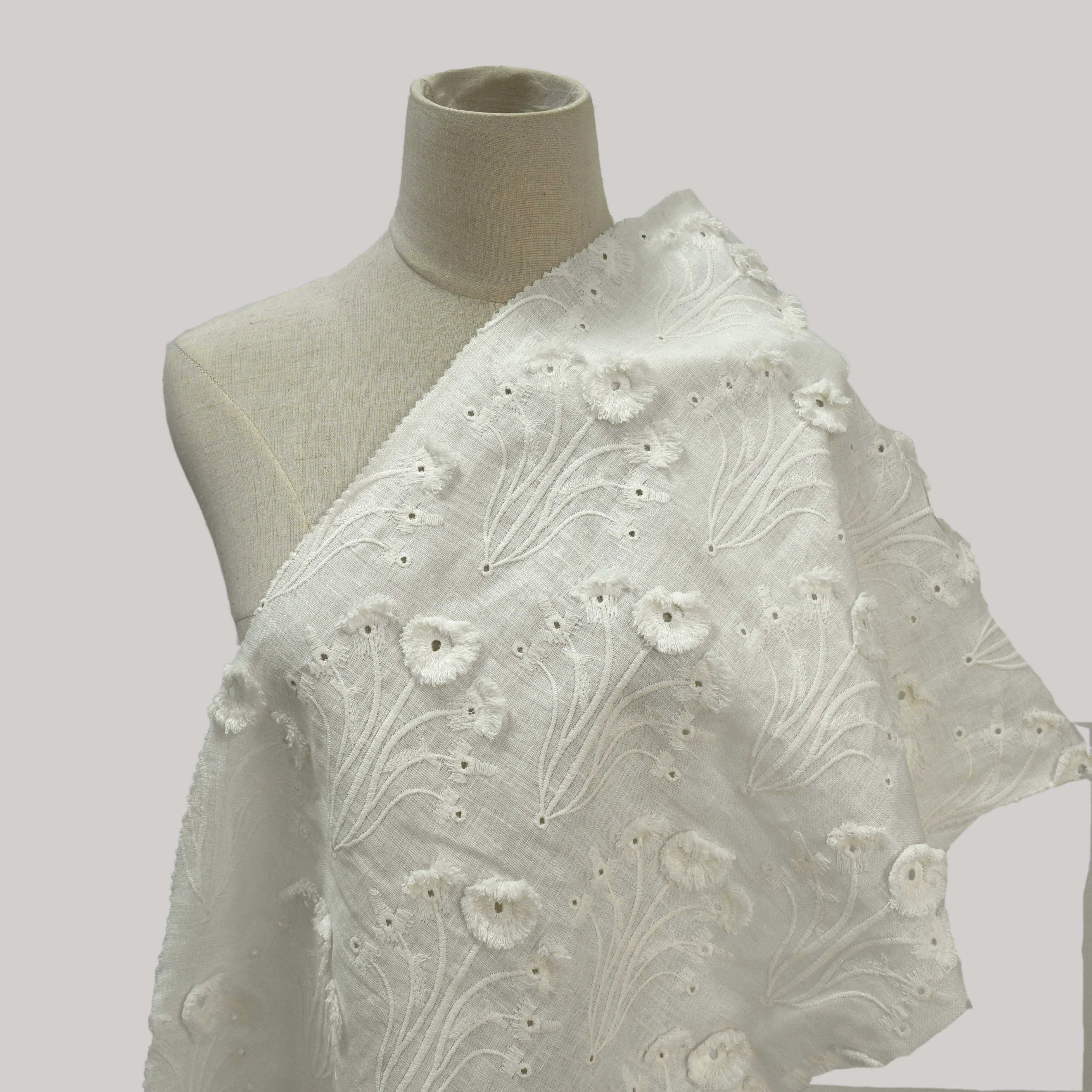 HA-18535 China factory cheap white linen with eyelet lacer cut embroidery fabric for garments