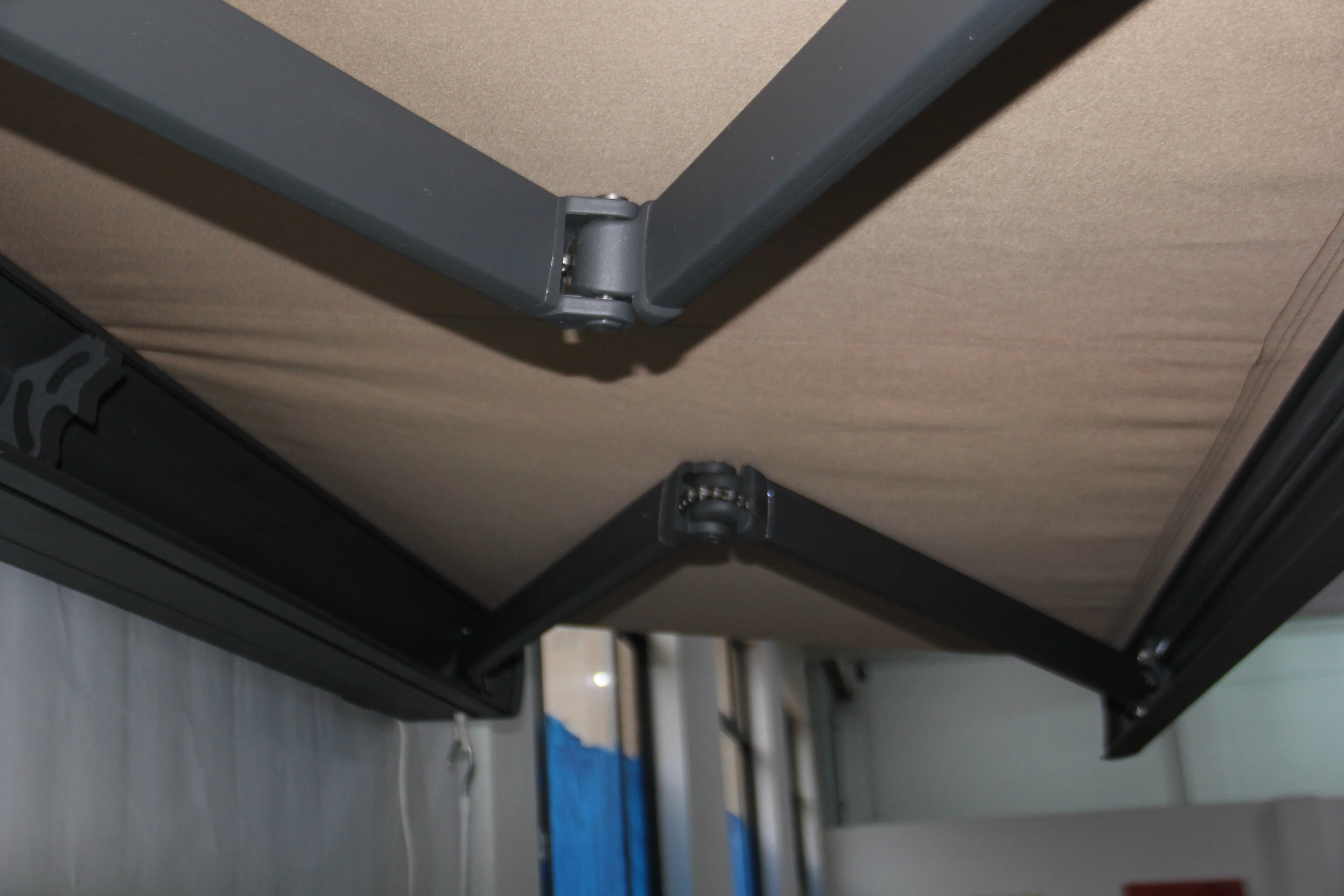 Balcony Electric Retractable Full Cassette waterproof  Folding Patio garden Awning for outdoor use