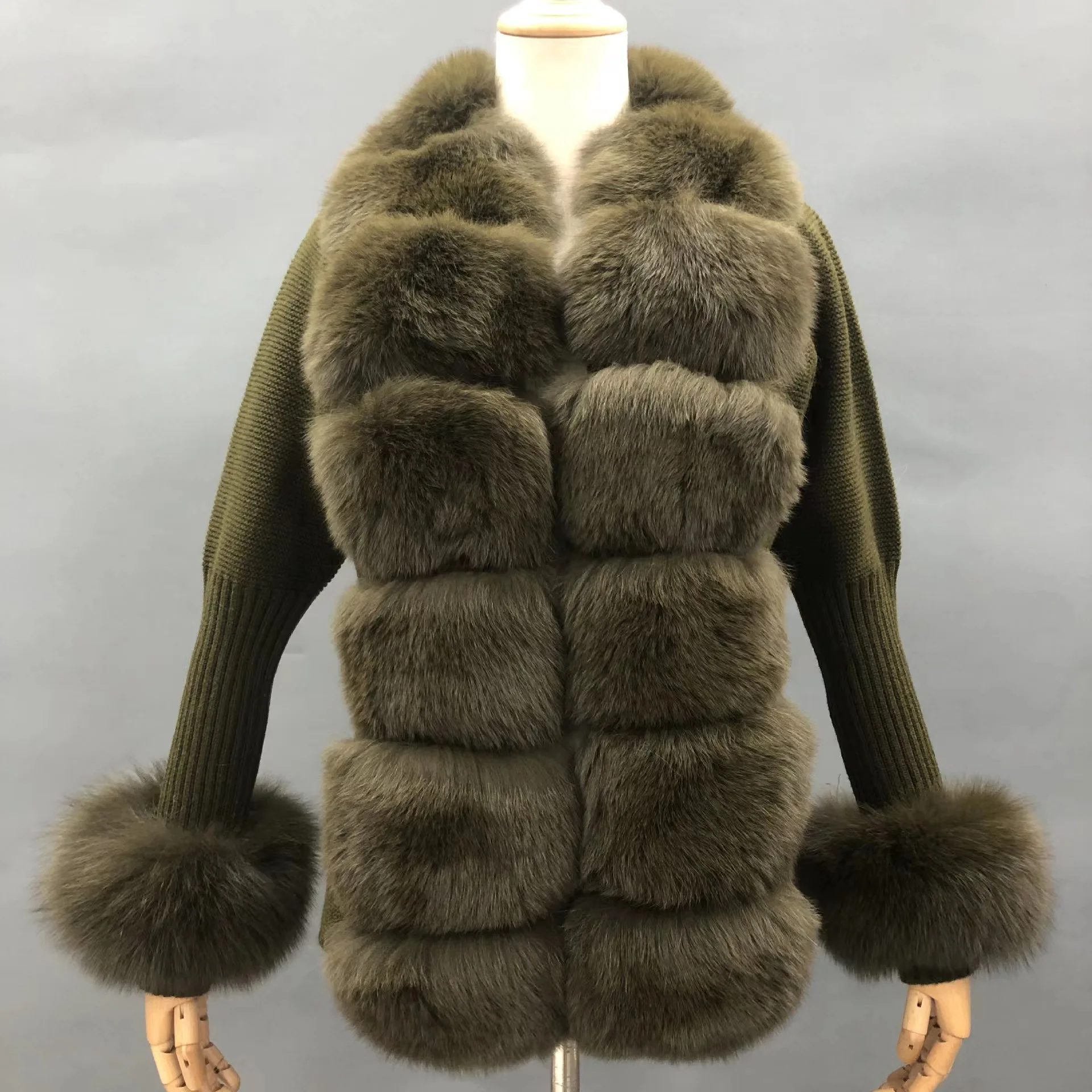 Ladies Slim2022 Fleece Winter Short Fox Fur Coat Warm Wool Puff Sleeve Jacket Knitted Real Fur Sweater Cardigan For Women