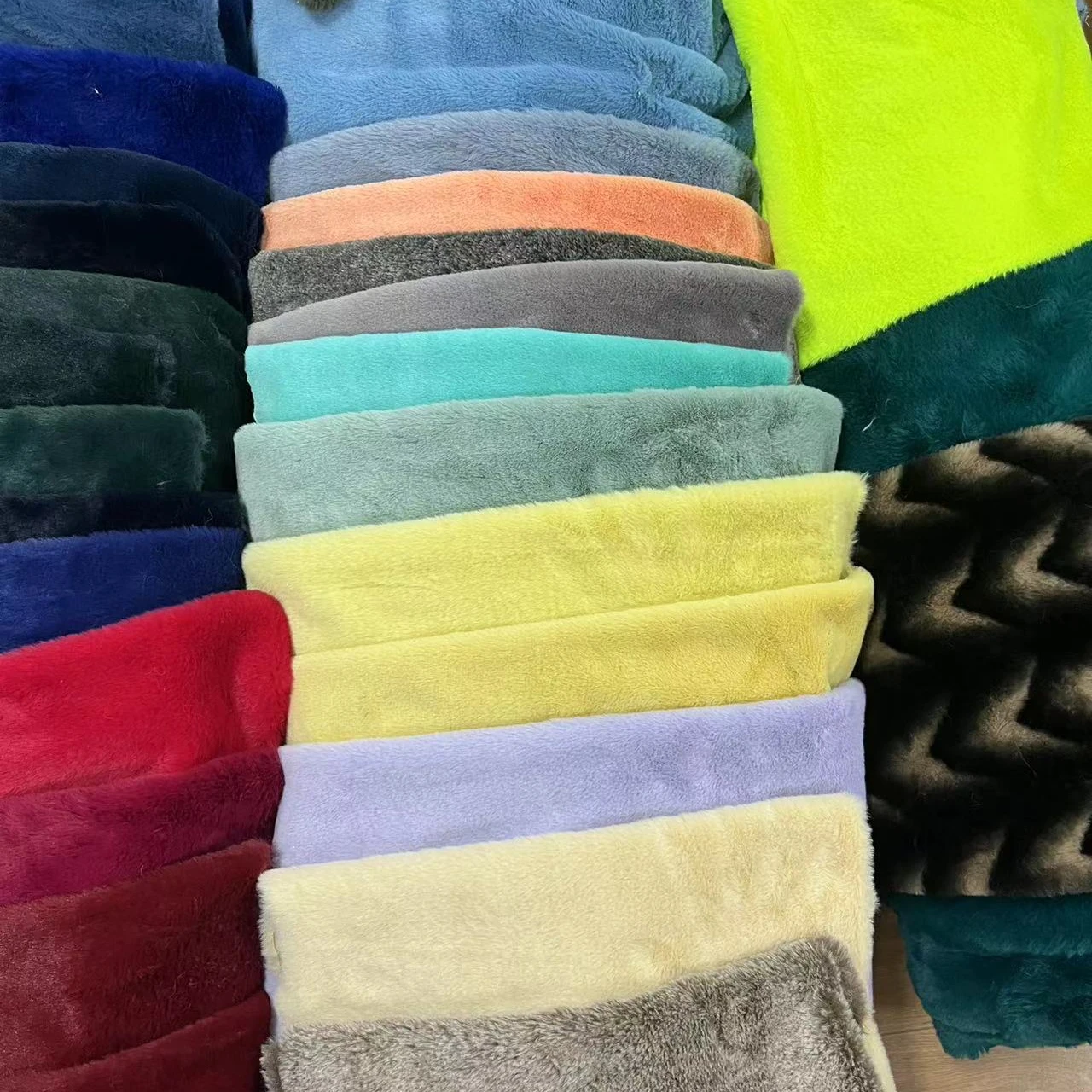 Colorful Printed Polyester Red Plush Faux Rabbit Fur Cheap Curtain Fabrics For Garment