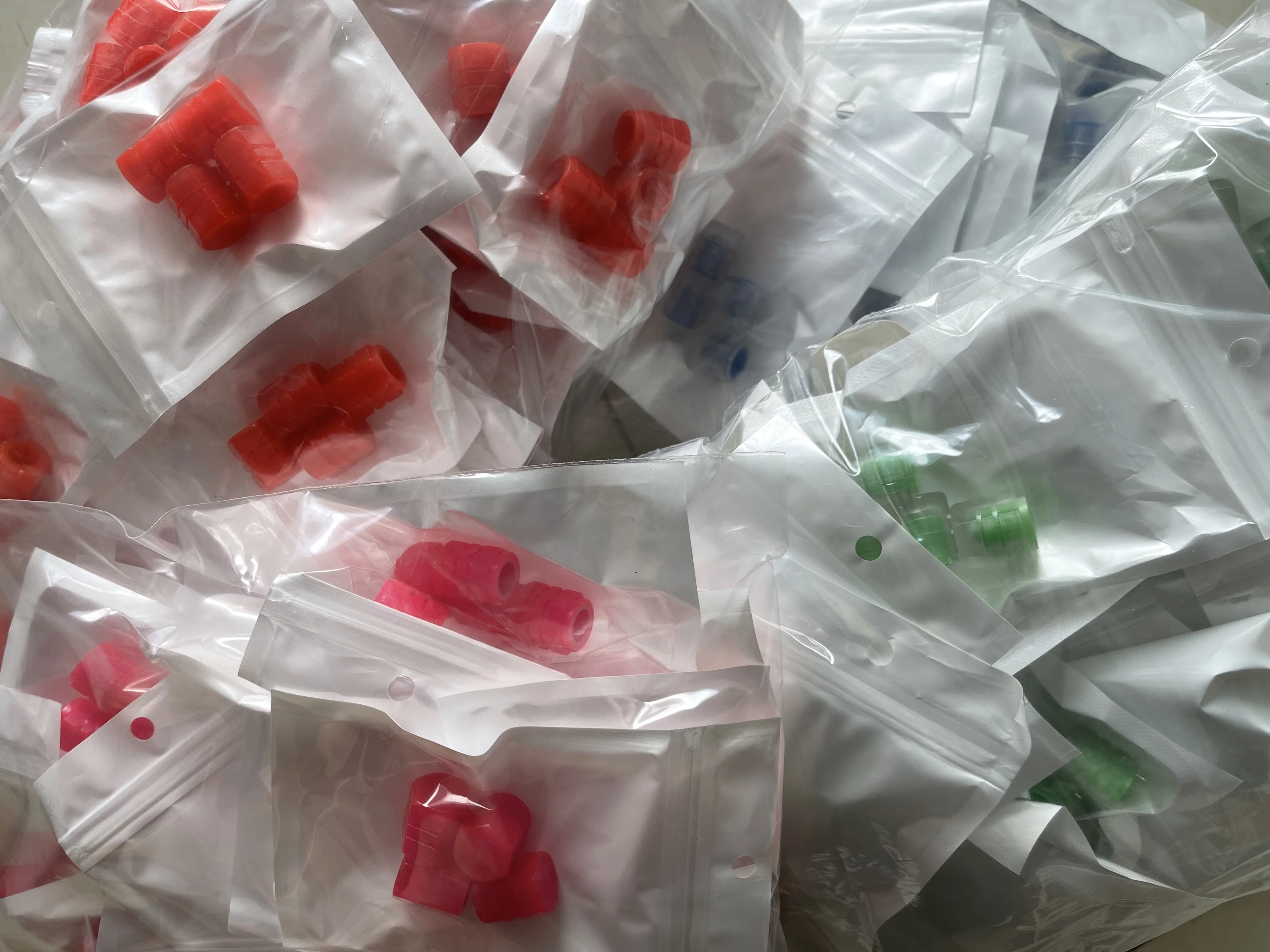 4PCS night Light Tyre ABS Valve Stem Luminous Car Tire Valve  cap universal Luminous valve core protection cover