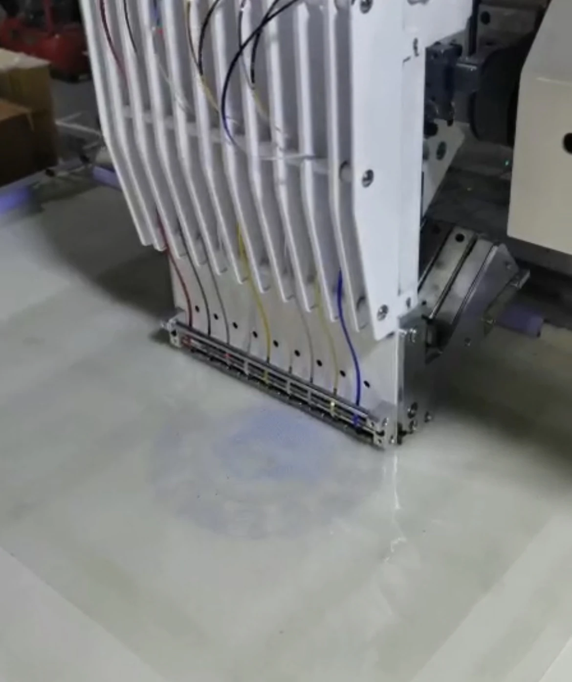 automatic hot-fix sequin machine computerized feeding vinyl spangle transfer pet film design