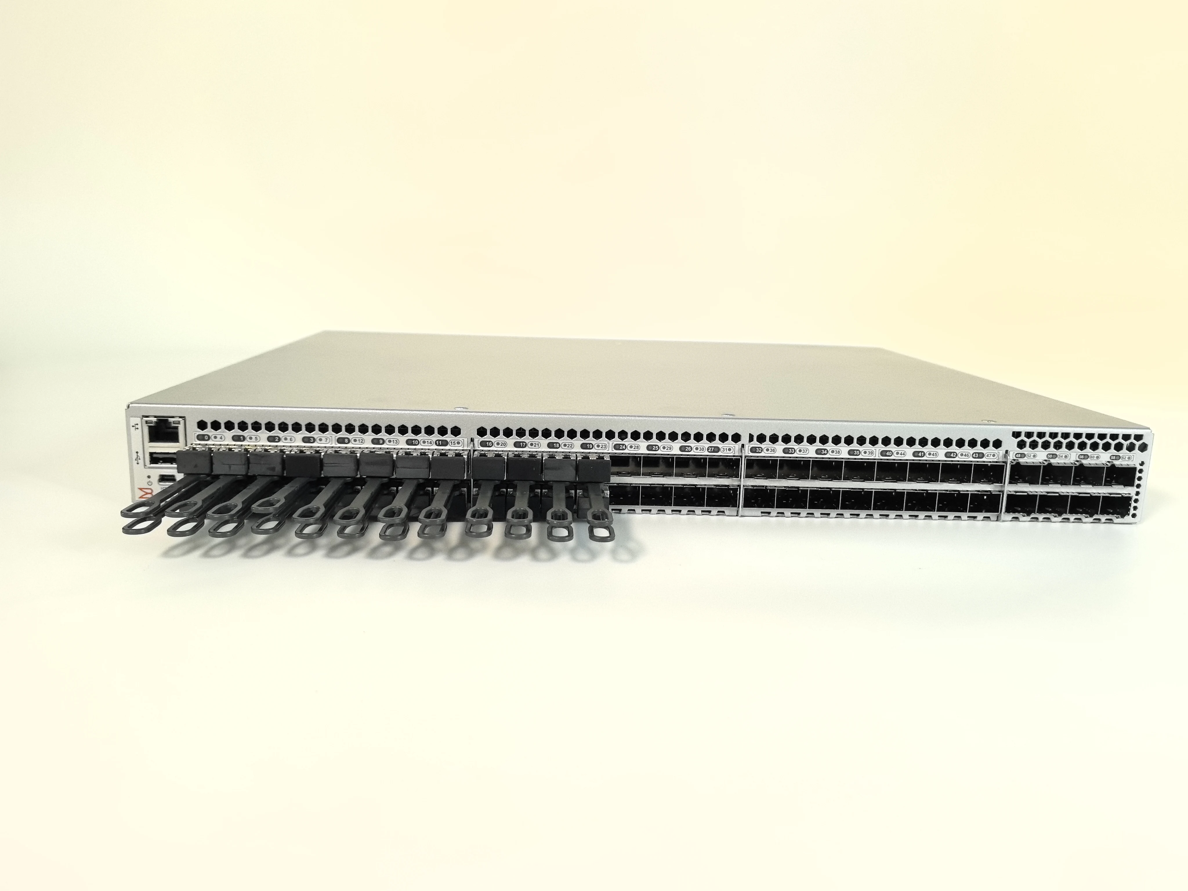 Переключатели BR-G720-24-32G-R предприятия парча G720