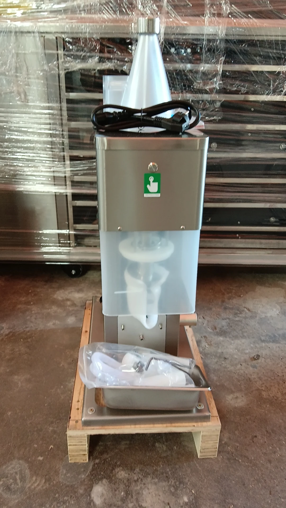 Automatic Fruit Ice Cream Blender Swirl Freeze Fruit Frozen Yogurt Ice Cream yogurt Blending Mixer Machine
